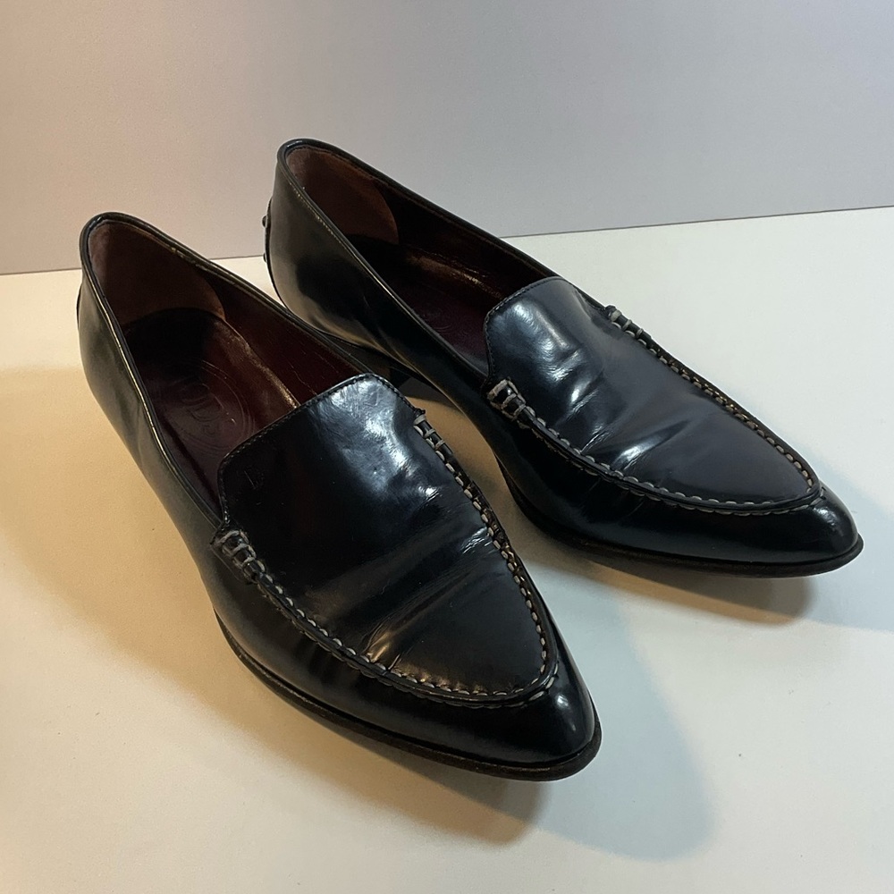 Vintage Tod’s Black Leather Pointy Toe Vintage Driver Moccasin Loafers